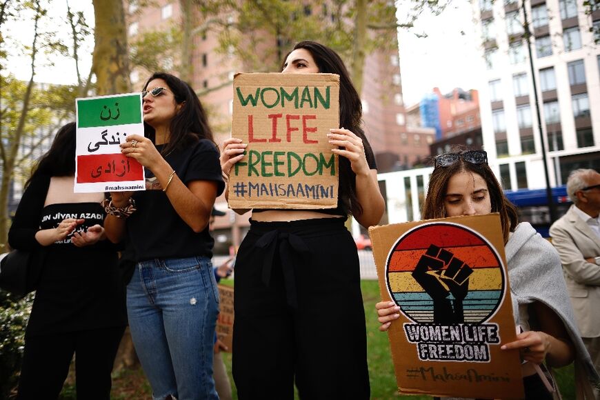 Iran Ladies Removed Hijab